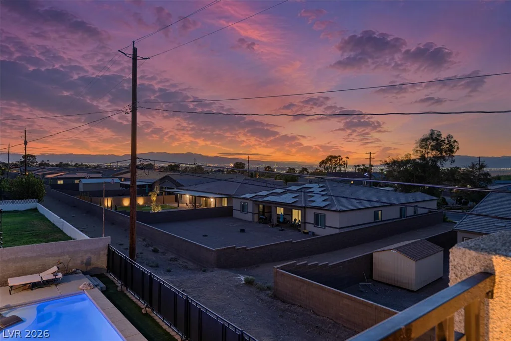 306 Country Club, Henderson, NV 89015