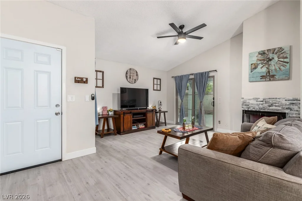 5776 Yerington, Las Vegas, NV 89110