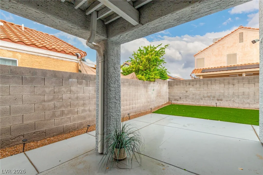 5776 Yerington, Las Vegas, NV 89110