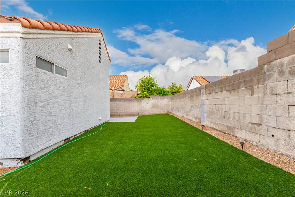 5776 Yerington, Las Vegas, NV 89110