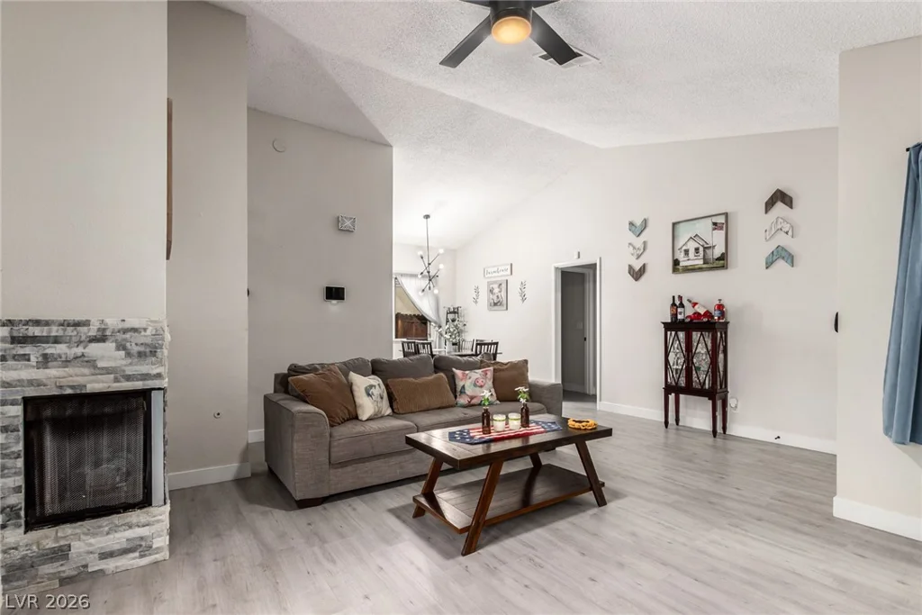 5776 Yerington, Las Vegas, NV 89110