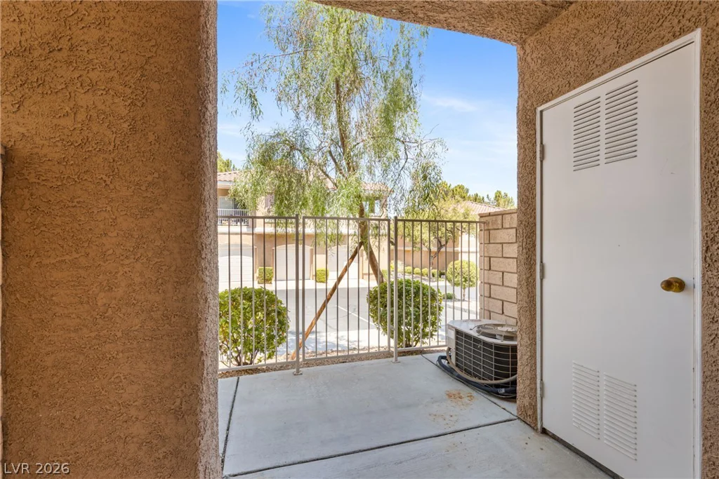 251 Green Valley, Henderson, NV 89012