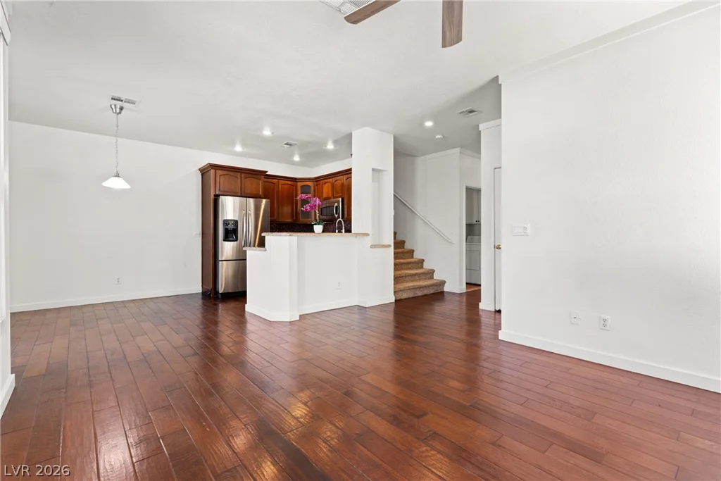 251 Green Valley, Henderson, NV 89012