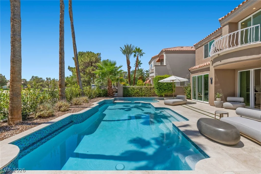 8371 Plum Creek, Las Vegas, NV 89113