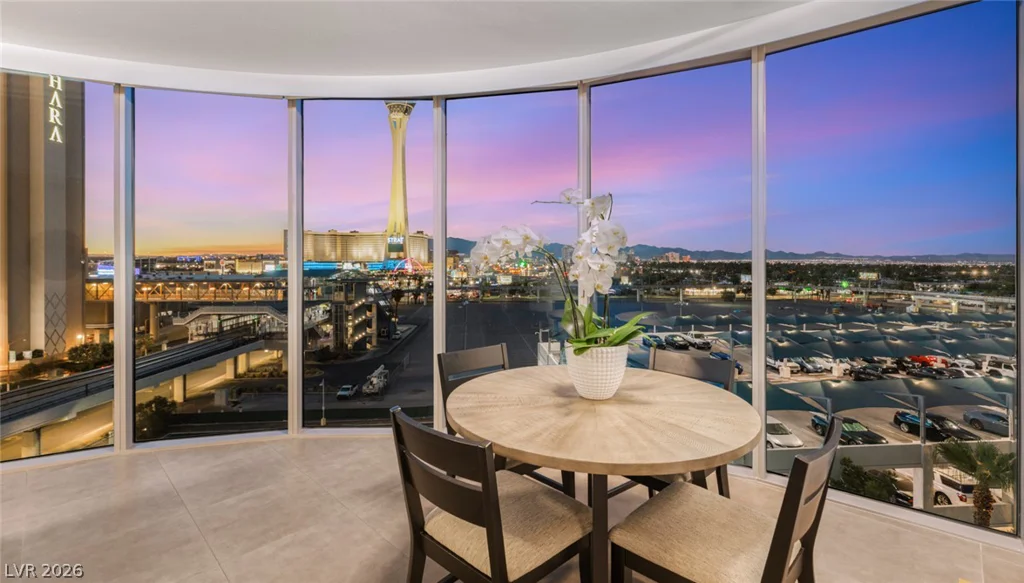 222 Karen, Las Vegas, NV 89109