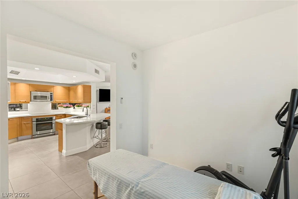 222 Karen, Las Vegas, NV 89109