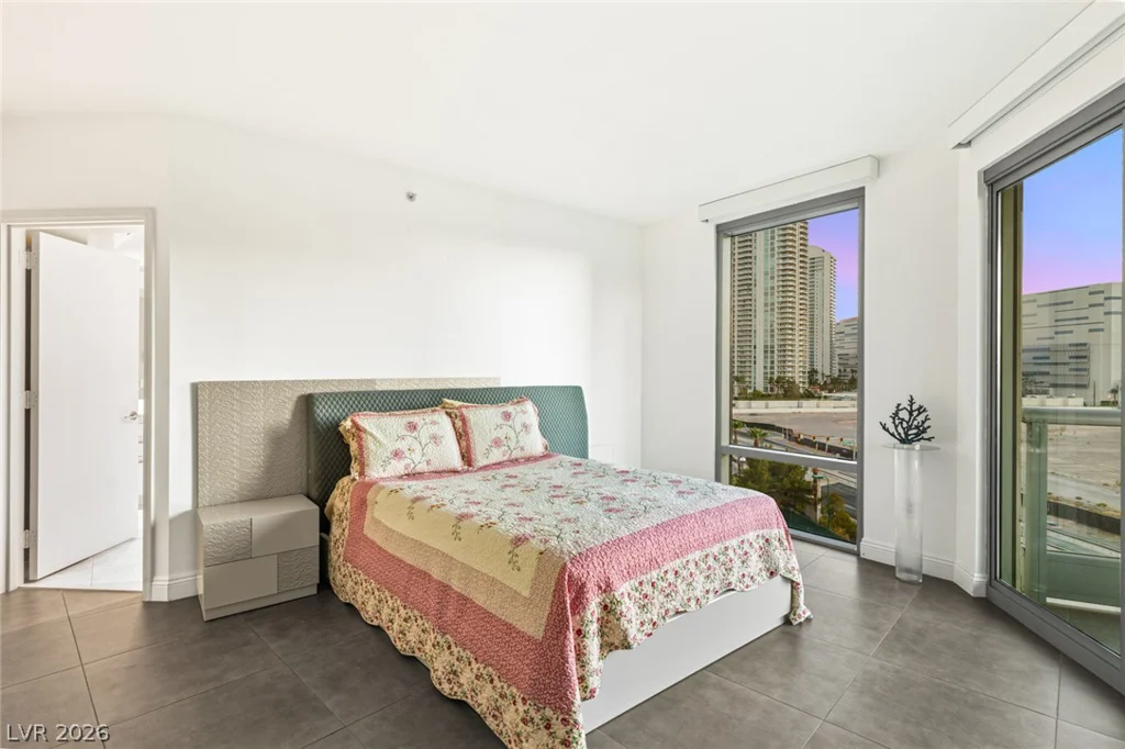 222 Karen, Las Vegas, NV 89109