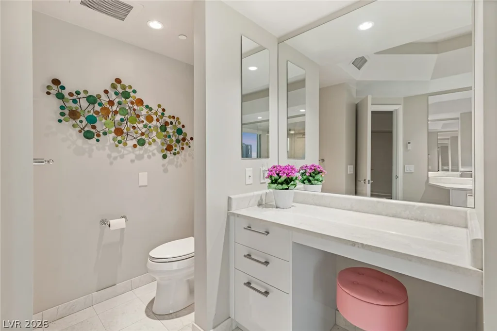 222 Karen, Las Vegas, NV 89109