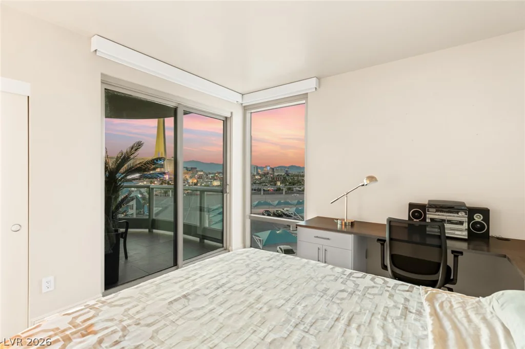 222 Karen, Las Vegas, NV 89109