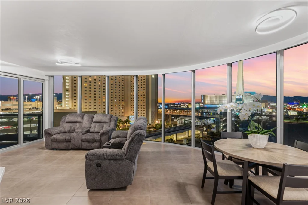 222 Karen, Las Vegas, NV 89109