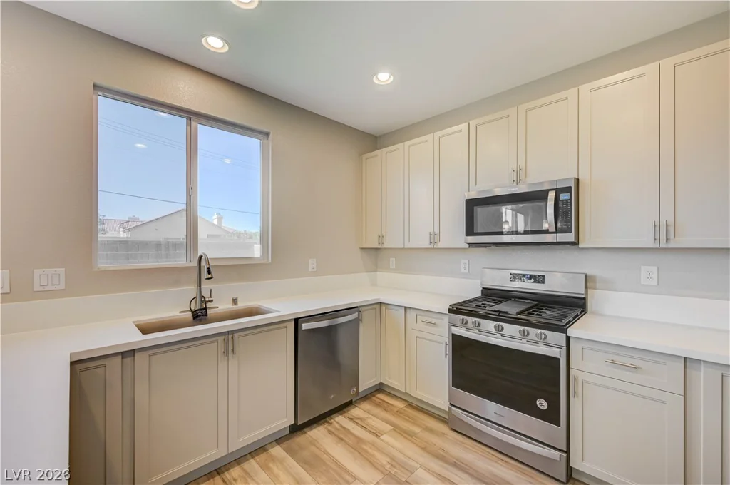 1014 Solemn Cactus, North Las Vegas, NV 89031
