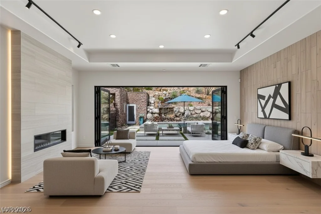 48 Panorama Crest, Las Vegas, NV 89135