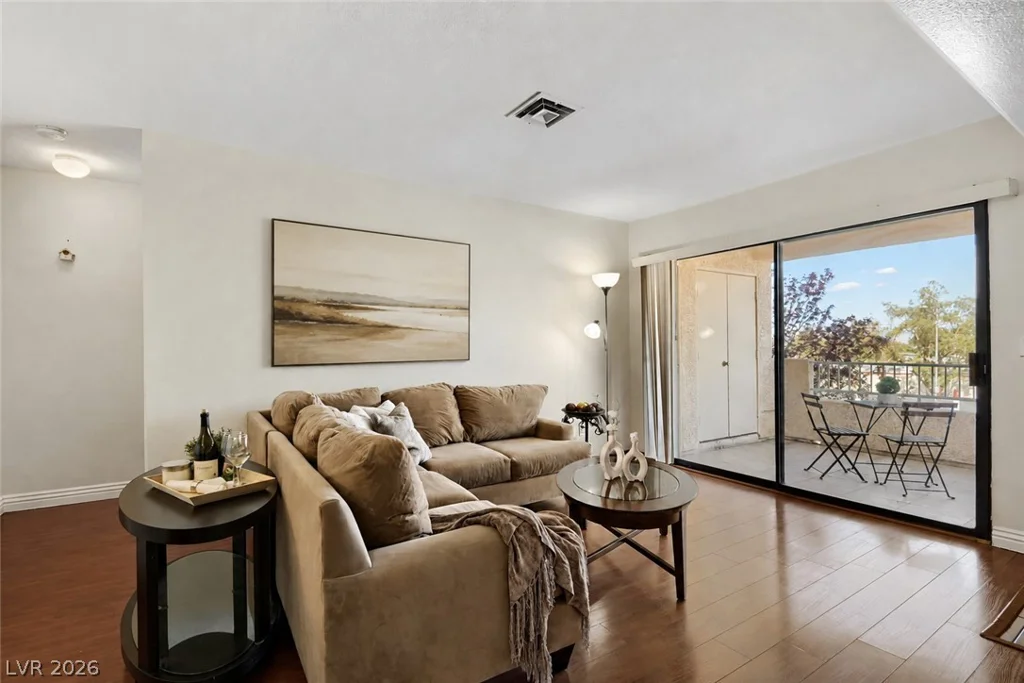 4893 Torrey Pines, Las Vegas, NV 89103