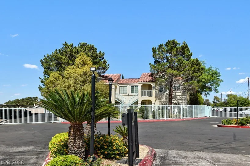 4893 Torrey Pines, Las Vegas, NV 89103