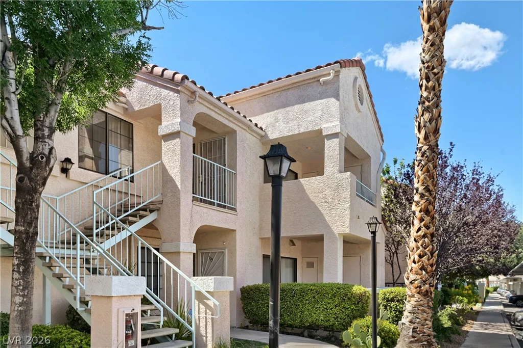 4893 Torrey Pines, Las Vegas, NV 89103