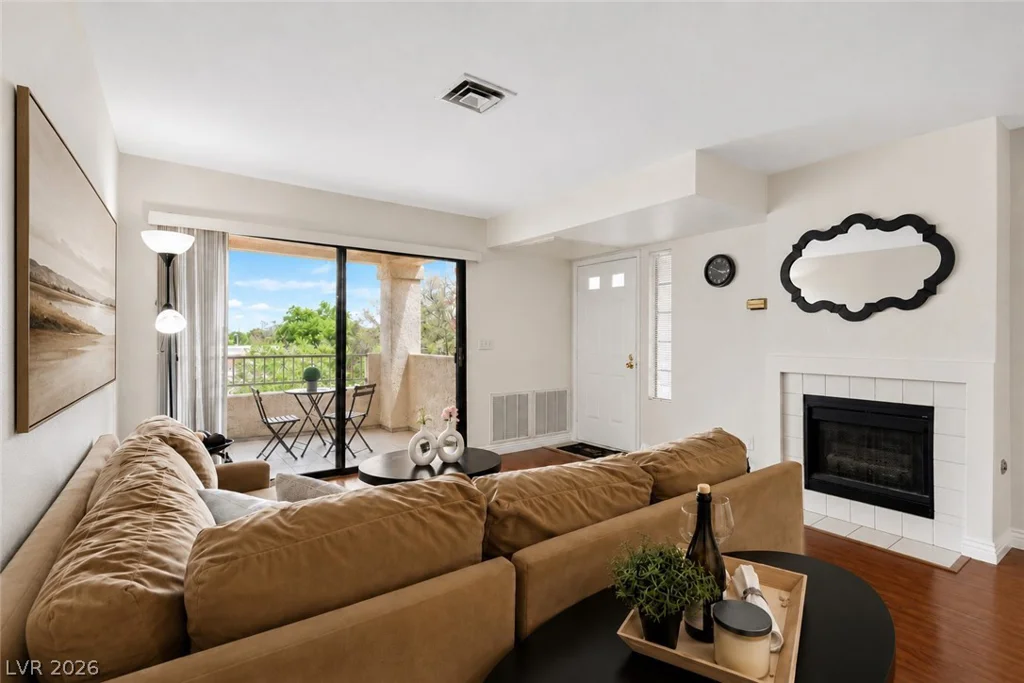 4893 Torrey Pines, Las Vegas, NV 89103