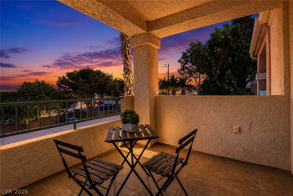 4893 Torrey Pines, Las Vegas, NV 89103