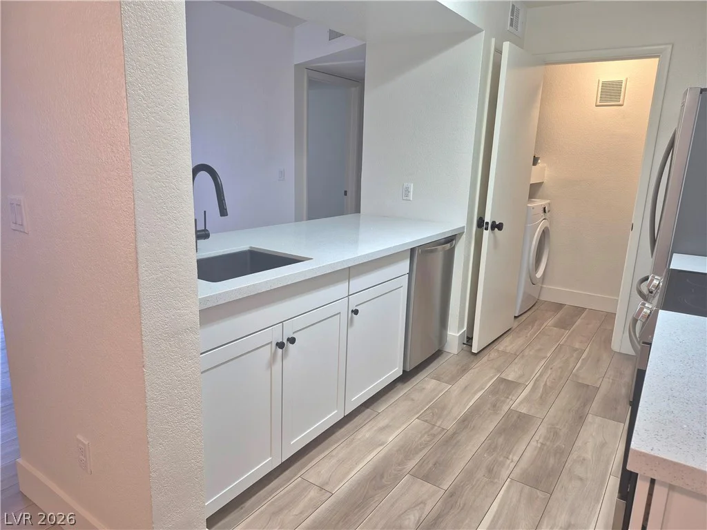 1150 Buffalo, Las Vegas, NV 89128
