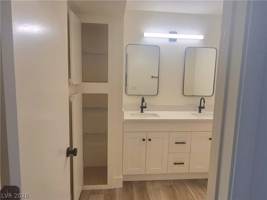 1150 Buffalo, Las Vegas, NV 89128