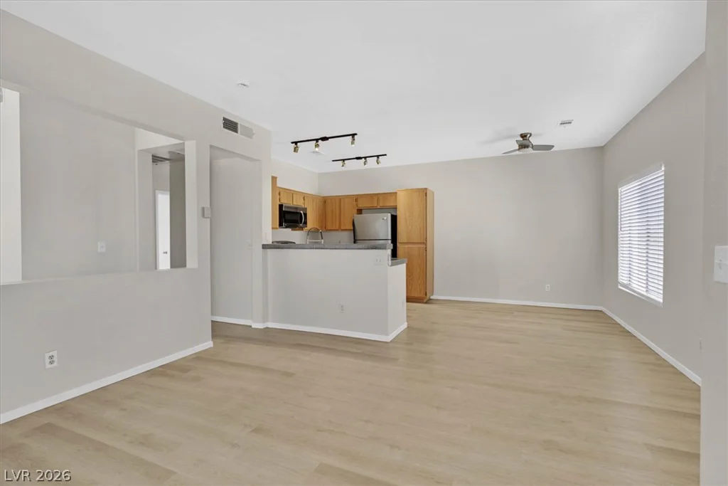 251 Green Valley, Henderson, NV 89012