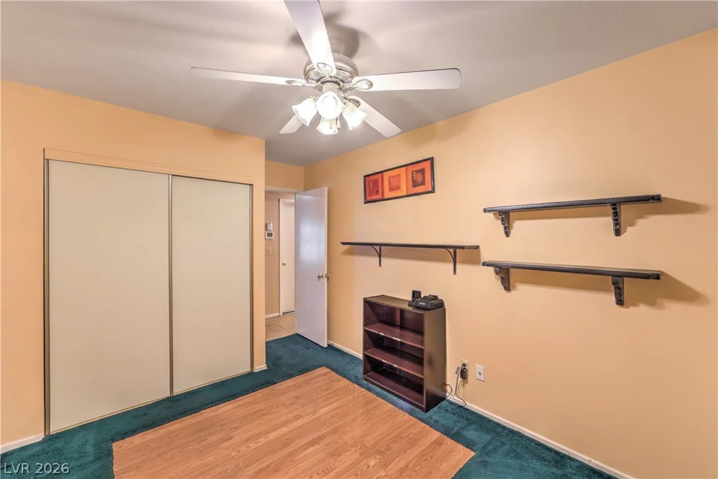 2420 Winwood, Las Vegas, NV 89108