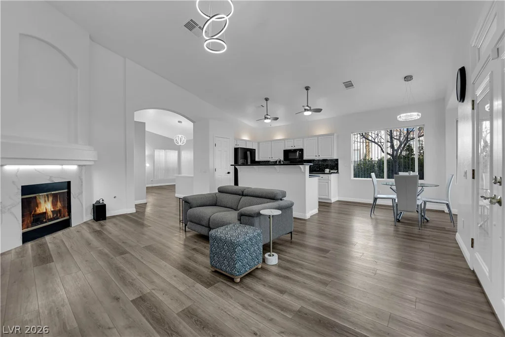 2528 Huber Heights, Las Vegas, NV 89128