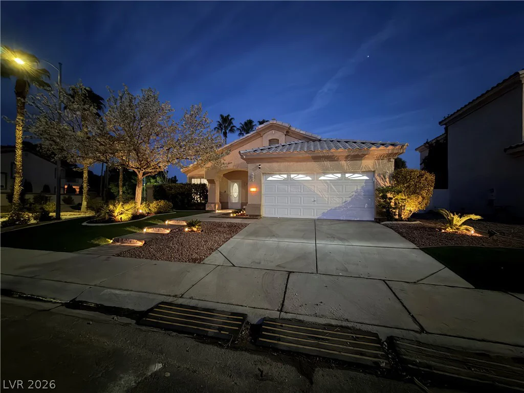 2528 Huber Heights, Las Vegas, NV 89128