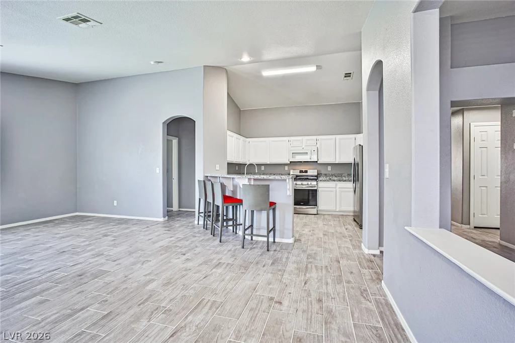8986 Manalang, Las Vegas, NV 89123