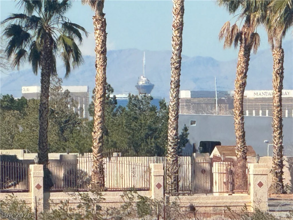4560 serene, Las Vegas, NV 89124