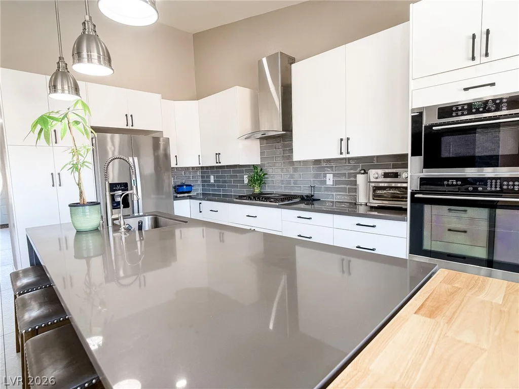 1100 Casady Hollow, Henderson, NV 89012