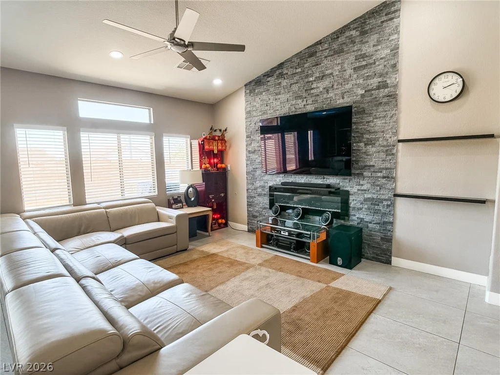 1100 Casady Hollow, Henderson, NV 89012