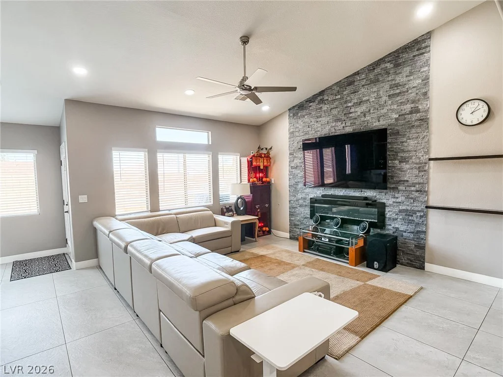 1100 Casady Hollow, Henderson, NV 89012