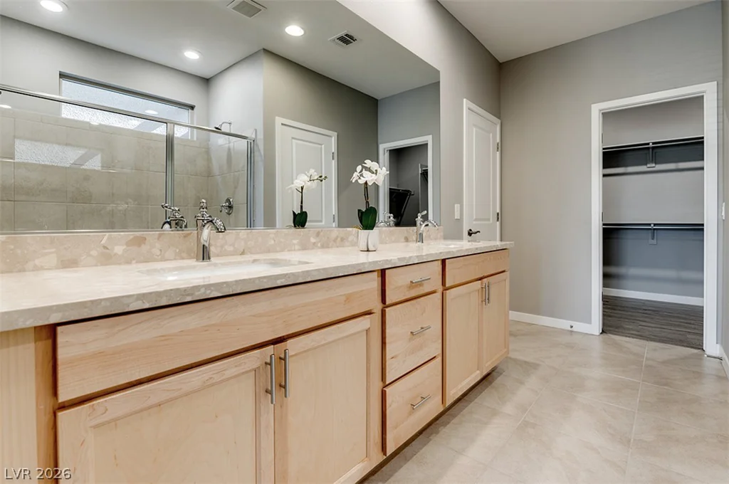 6020 Andezano, Las Vegas, NV 89135