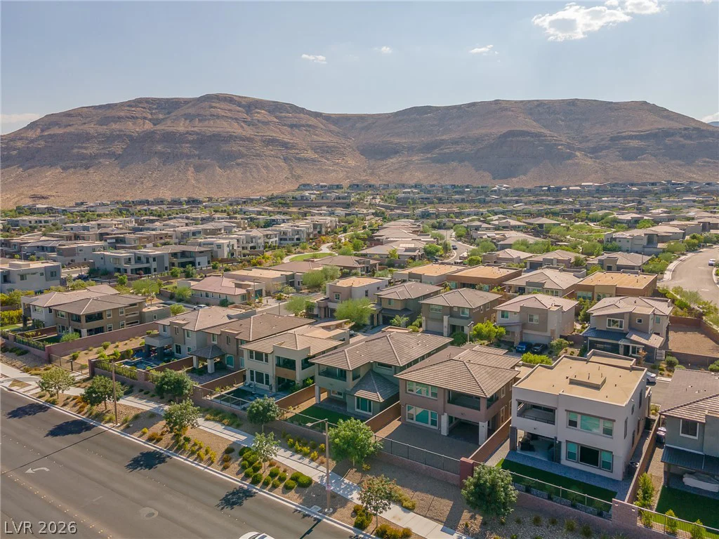 6020 Andezano, Las Vegas, NV 89135