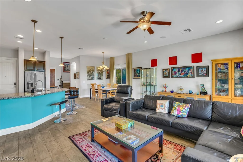 72 Newton Ridge, Las Vegas, NV 89183