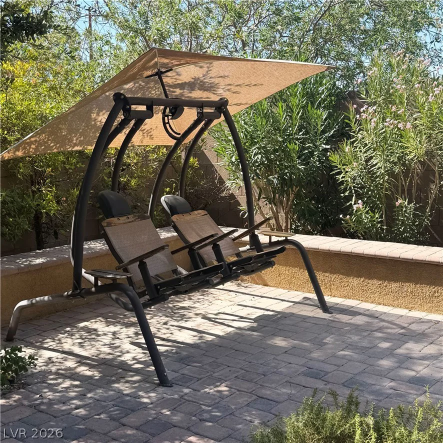 72 Newton Ridge, Las Vegas, NV 89183
