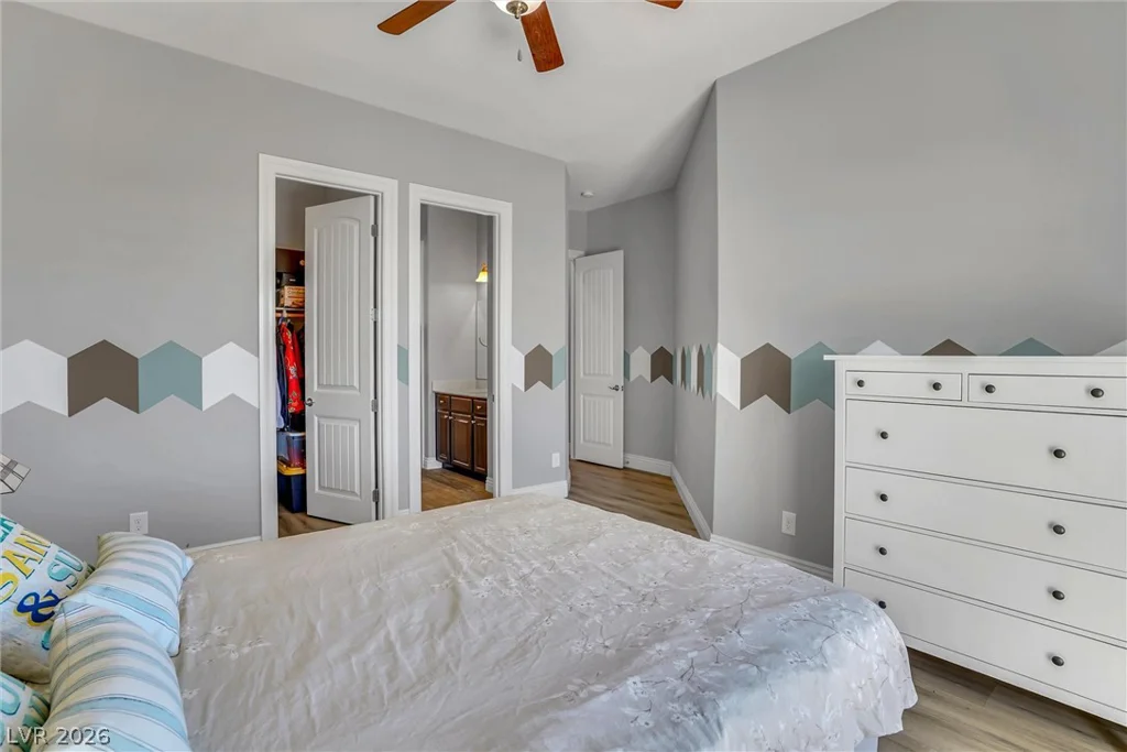 72 Newton Ridge, Las Vegas, NV 89183