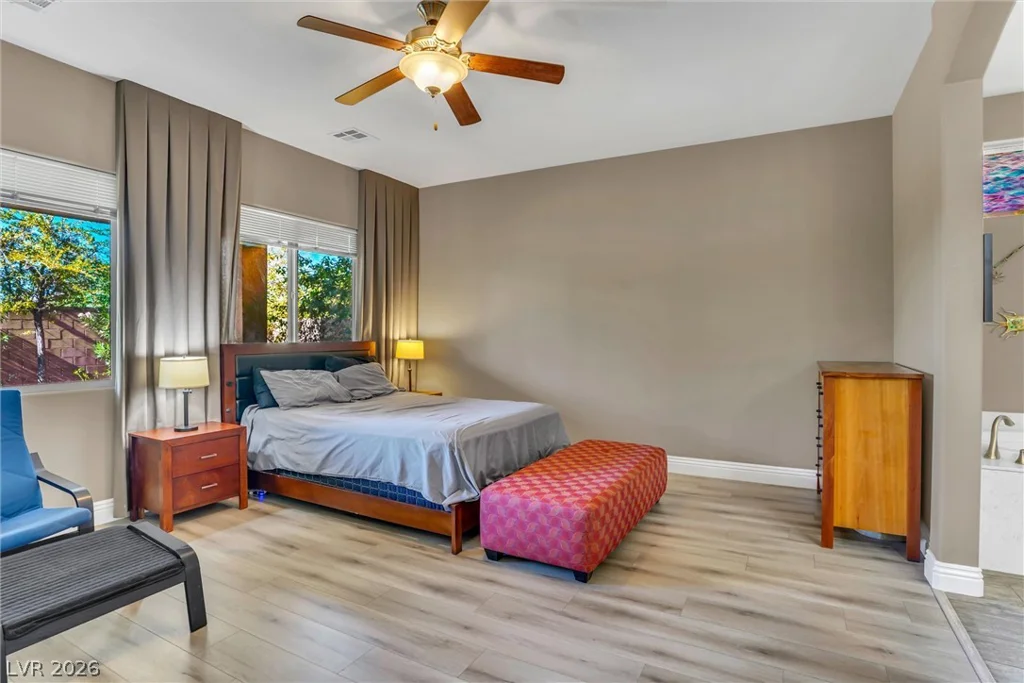 72 Newton Ridge, Las Vegas, NV 89183