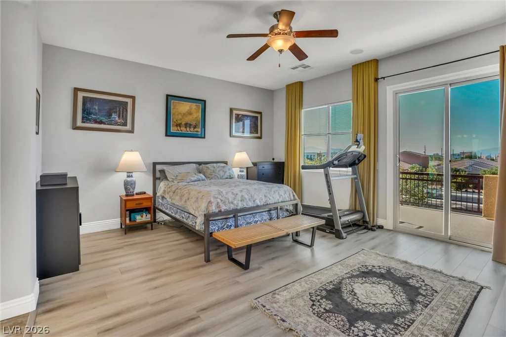 72 Newton Ridge, Las Vegas, NV 89183