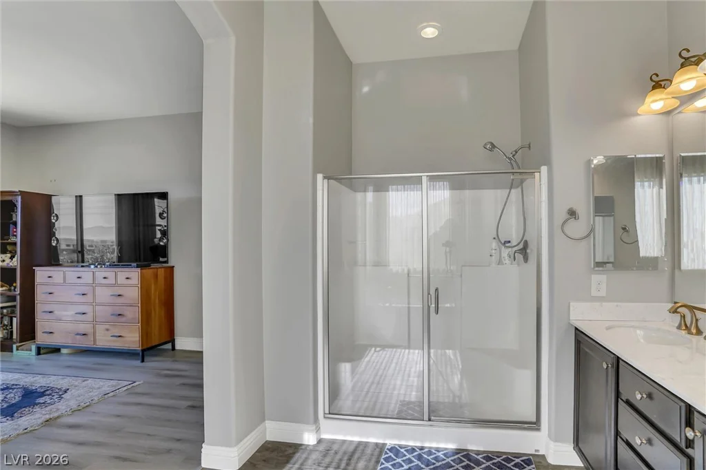 72 Newton Ridge, Las Vegas, NV 89183