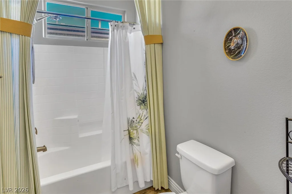 72 Newton Ridge, Las Vegas, NV 89183