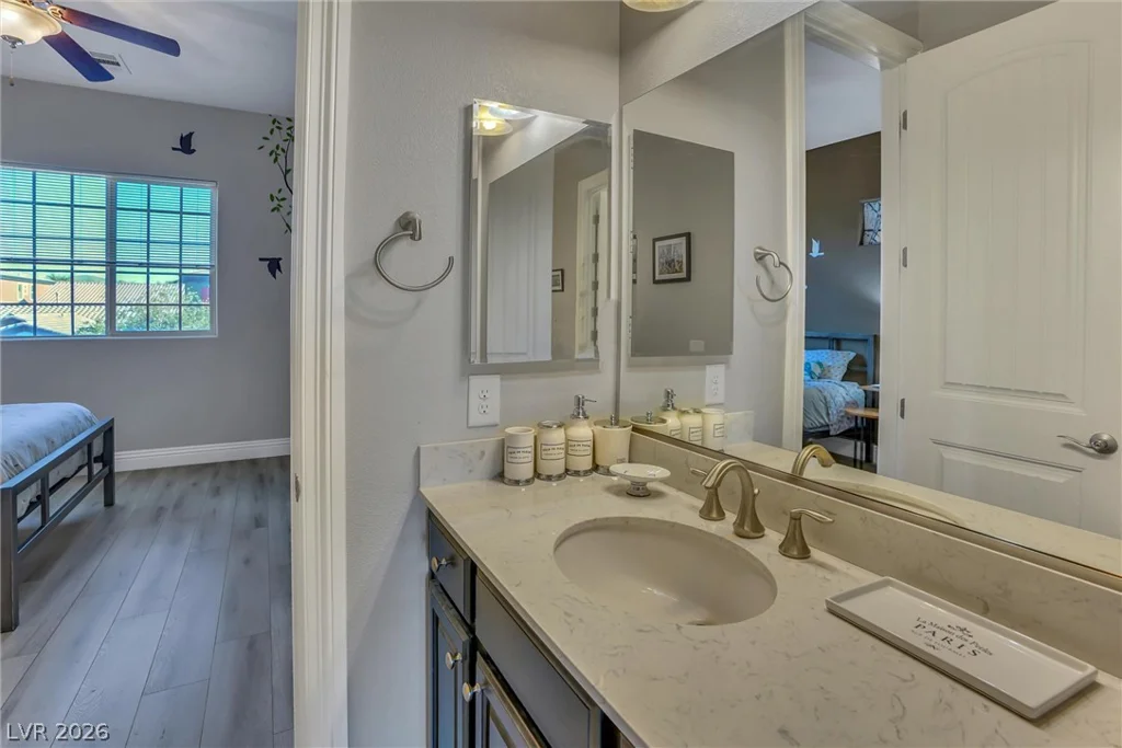 72 Newton Ridge, Las Vegas, NV 89183