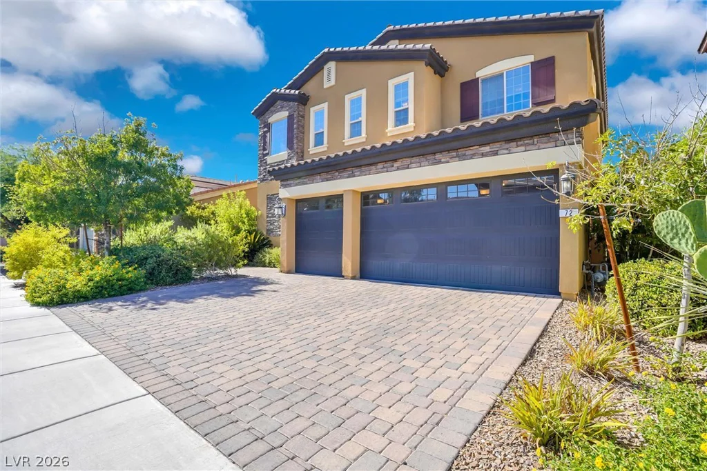 72 Newton Ridge, Las Vegas, NV 89183