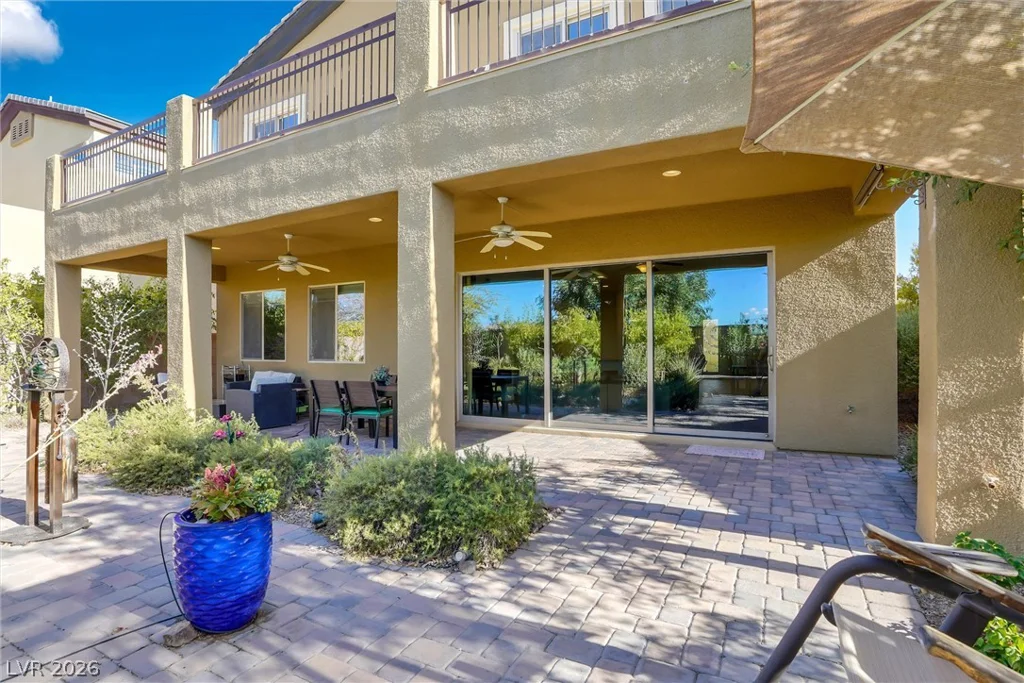 72 Newton Ridge, Las Vegas, NV 89183