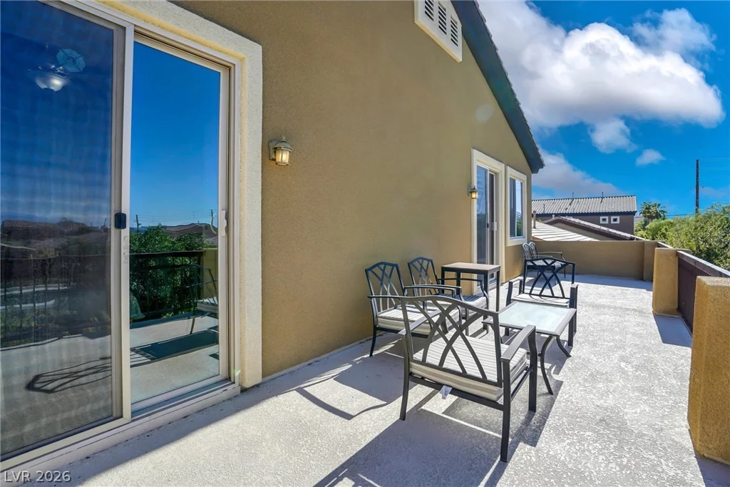 72 Newton Ridge, Las Vegas, NV 89183