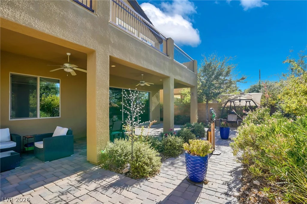 72 Newton Ridge, Las Vegas, NV 89183
