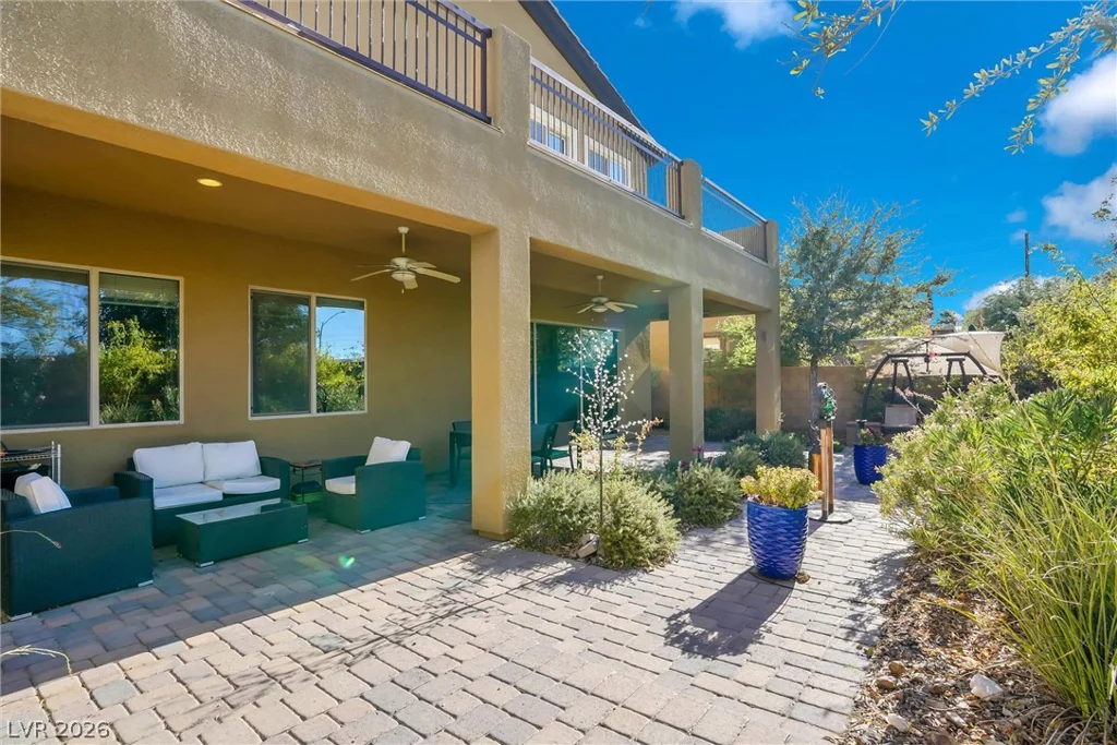 72 Newton Ridge, Las Vegas, NV 89183
