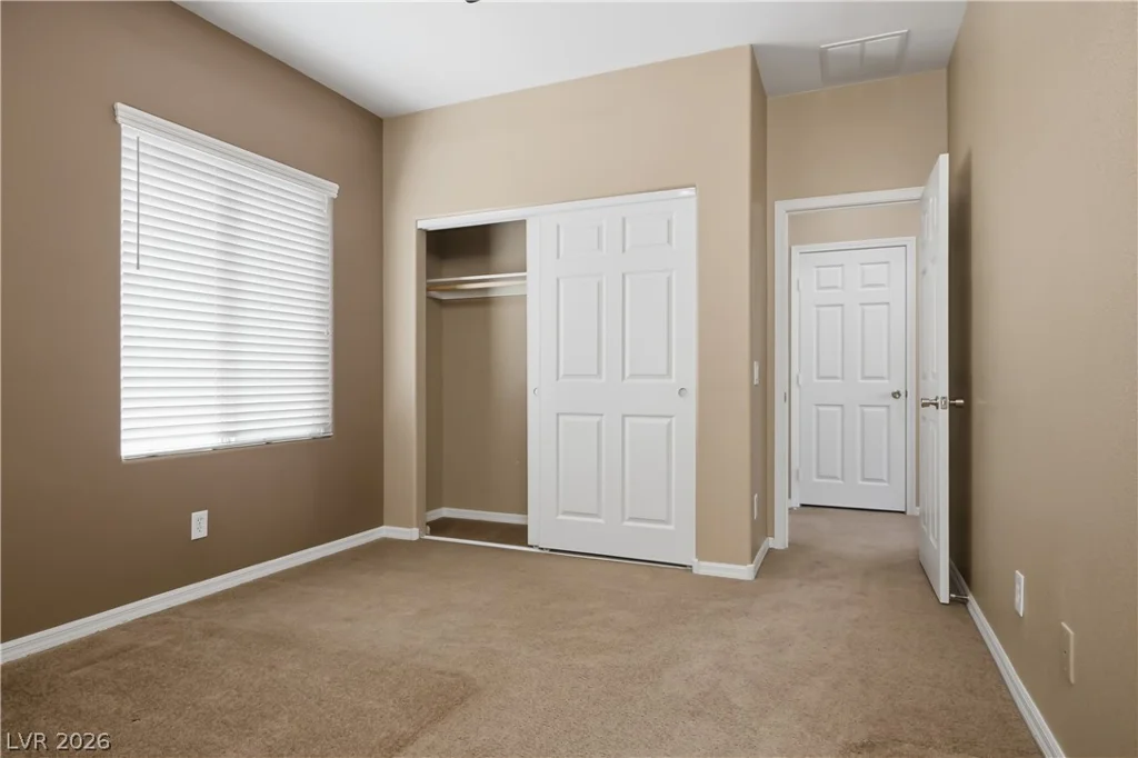 8305 Oakshire, Las Vegas, NV 89131