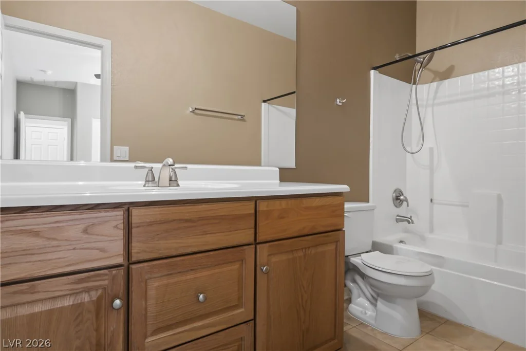 8305 Oakshire, Las Vegas, NV 89131