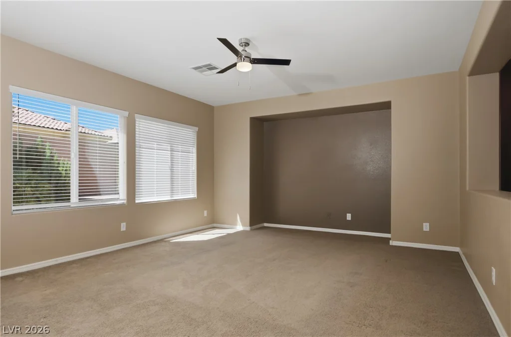 8305 Oakshire, Las Vegas, NV 89131